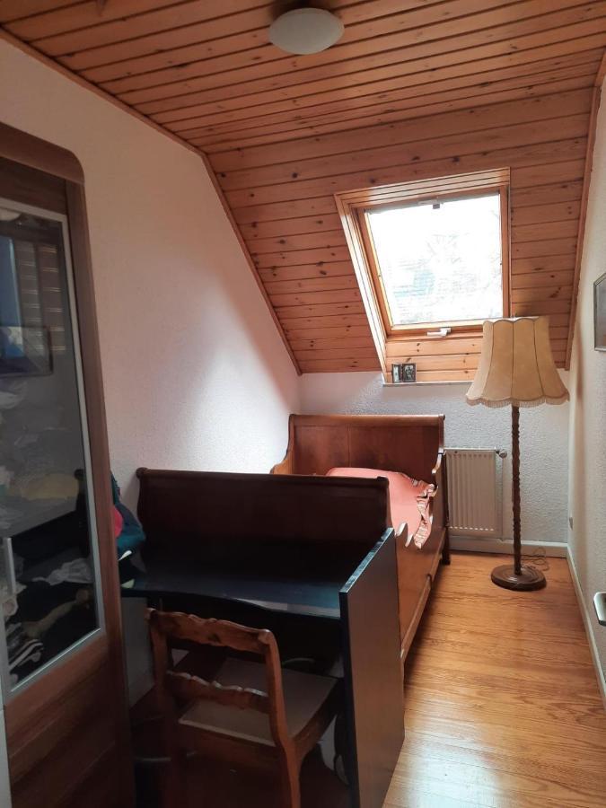 Wohnen Beim Uswatta Liyanage Lägenhet Troisdorf Exteriör bild